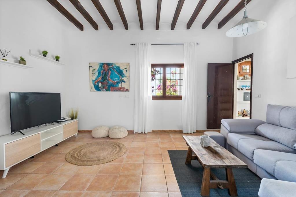 8 Guests Large Villa Near Bossa Beaches & Airport San José Extérieur photo